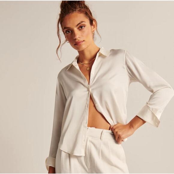 Abercrombie & Fitch Tops - NWT Abercrombie White Satin Button Up Collared Shirt